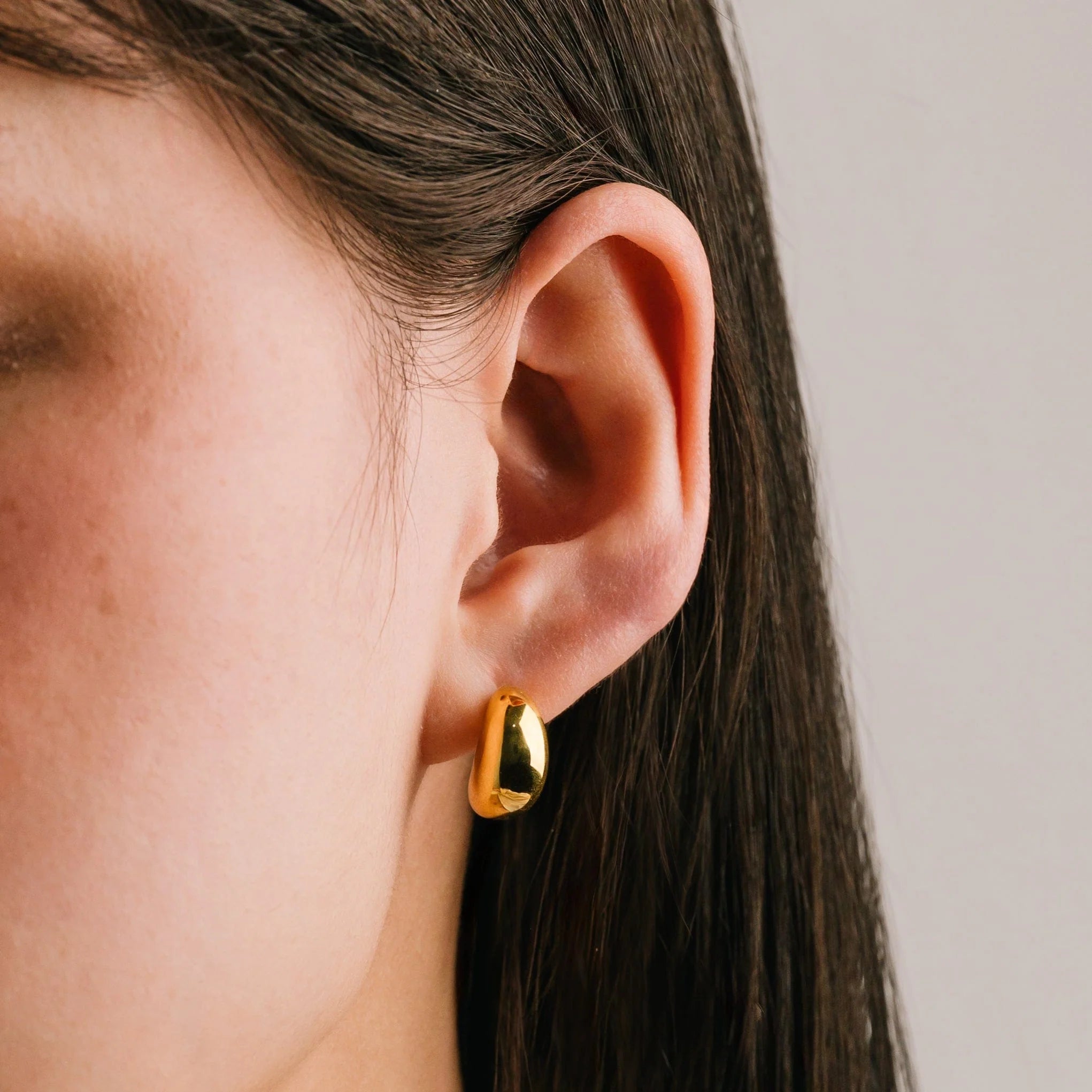 Crest Dome Hoop Earring