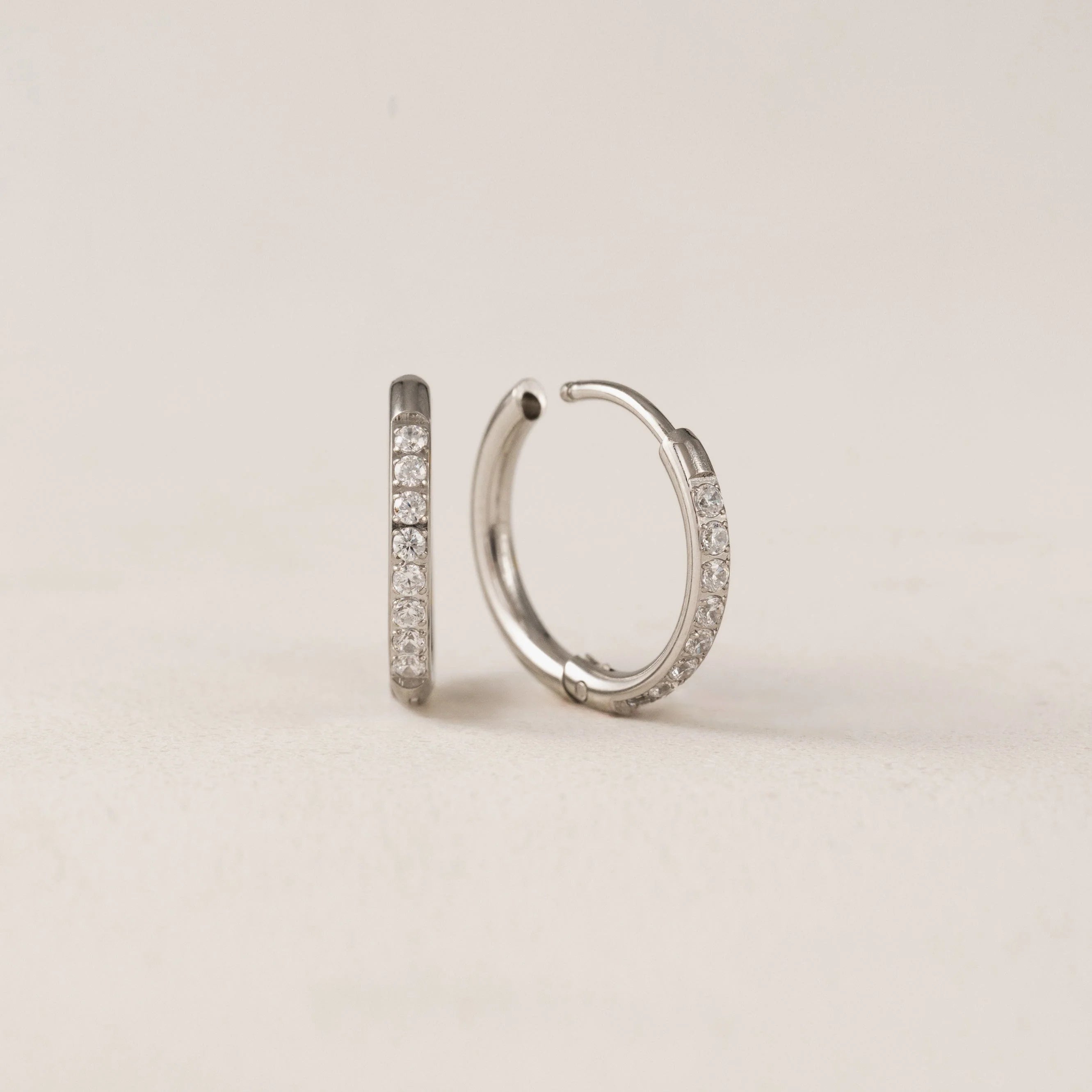 Evie 15mm Hoops