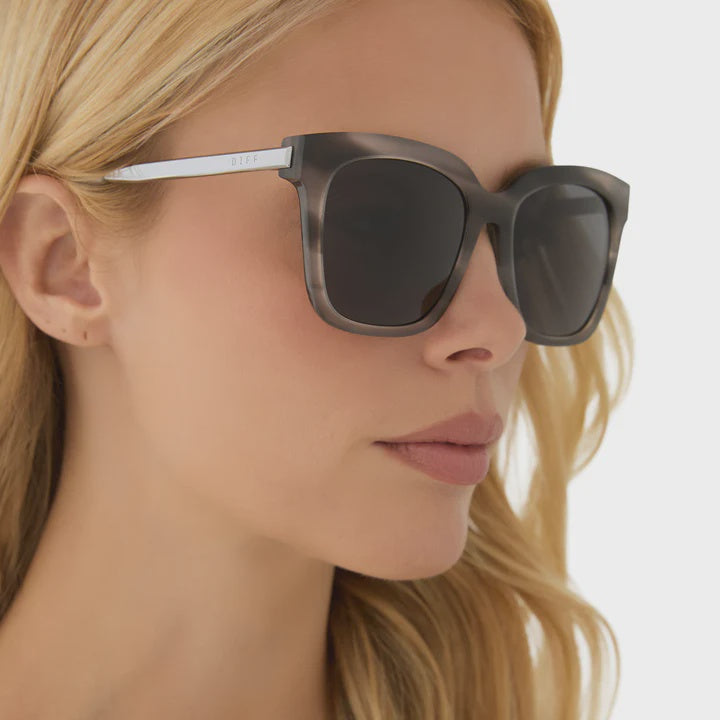 Bella Smoke Marble Grey