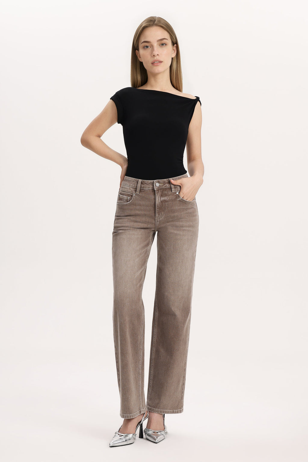 Briar Mid Rise Straight