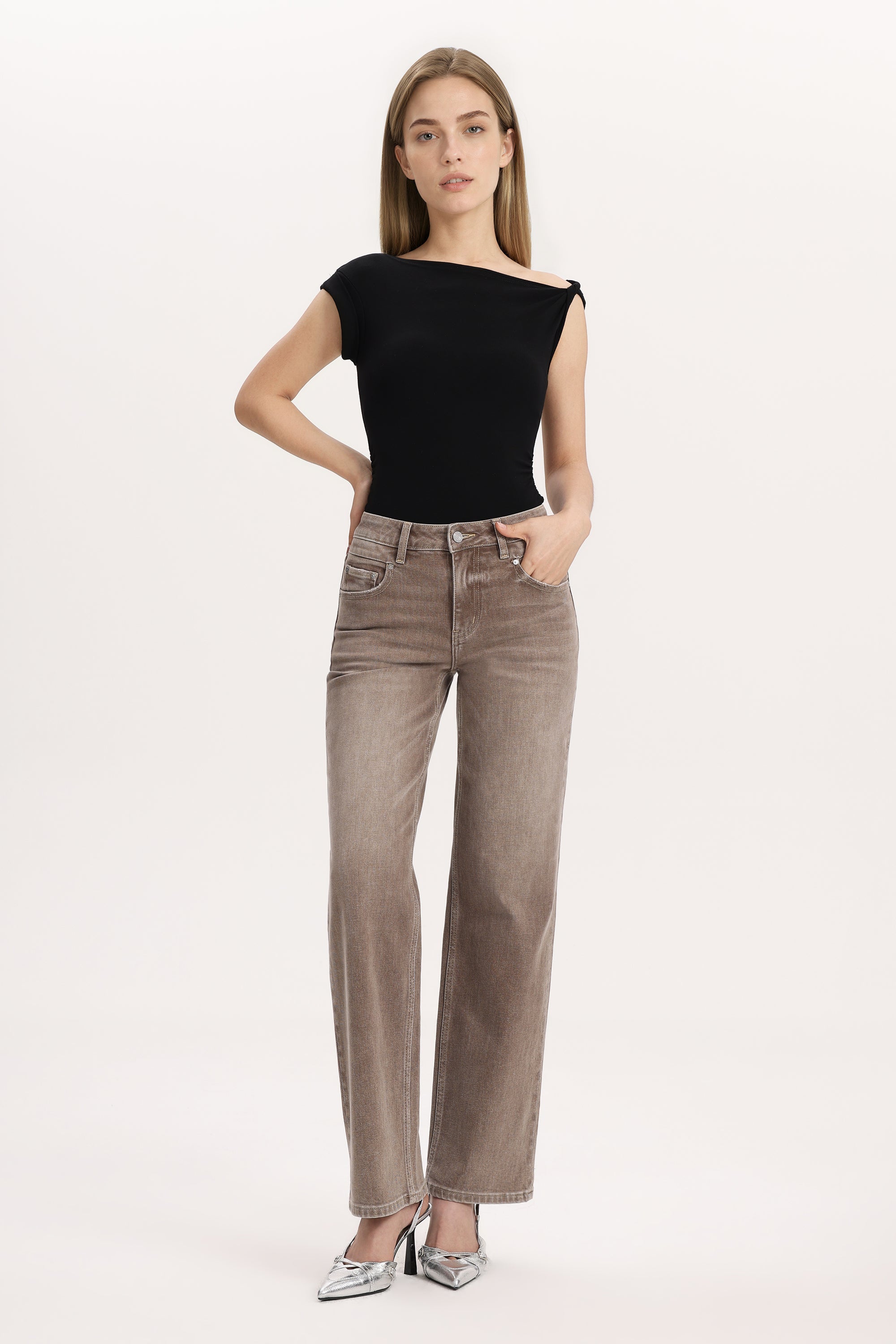 Briar Mid Rise Straight