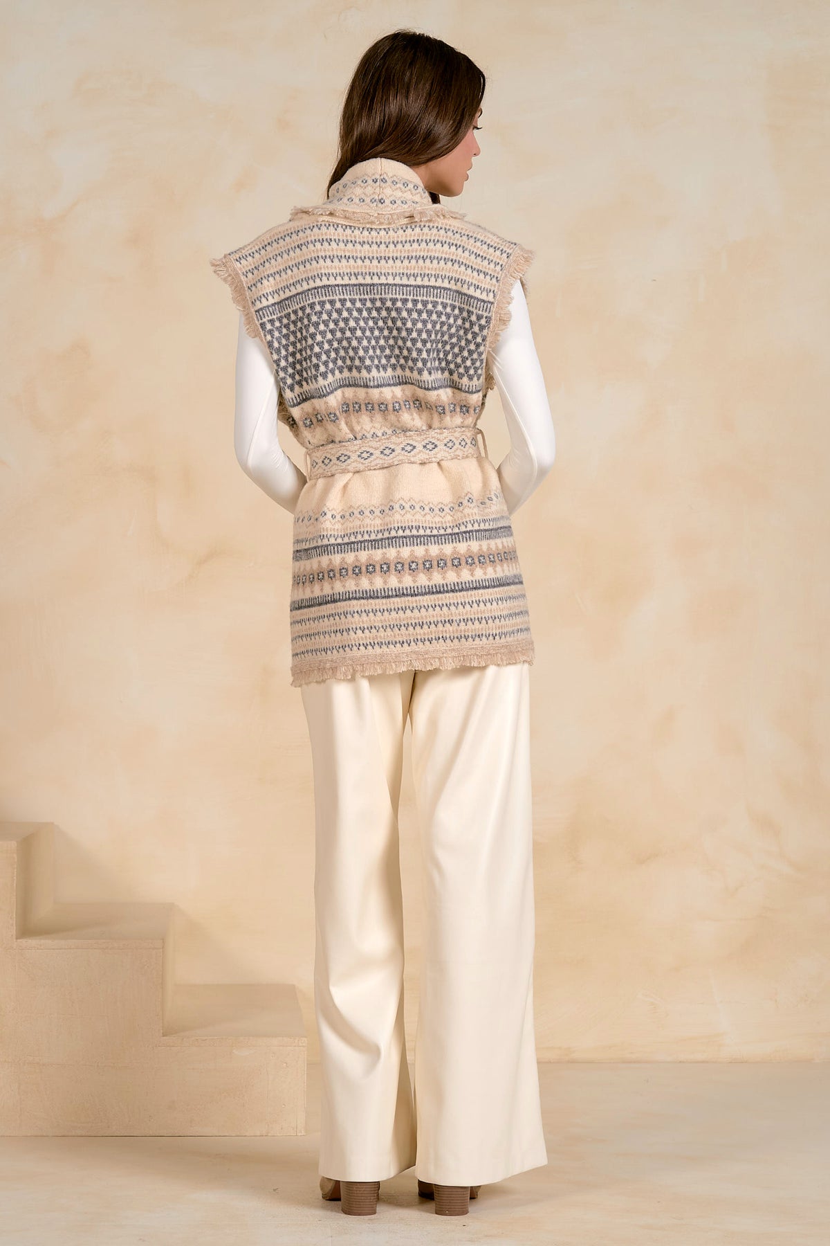 Sleeveless Cardi
