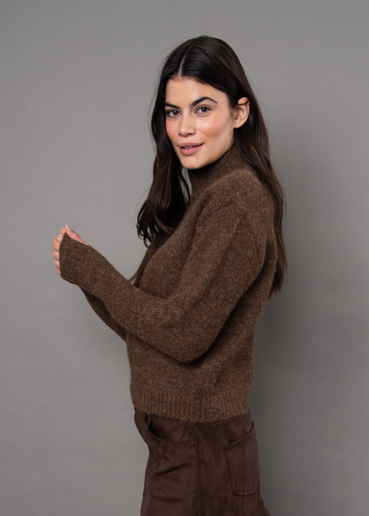 Erin Turtle Neck Pull-Over
